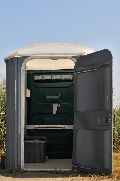 Best Portable restroom trailer rental  in Garrettsville, OH